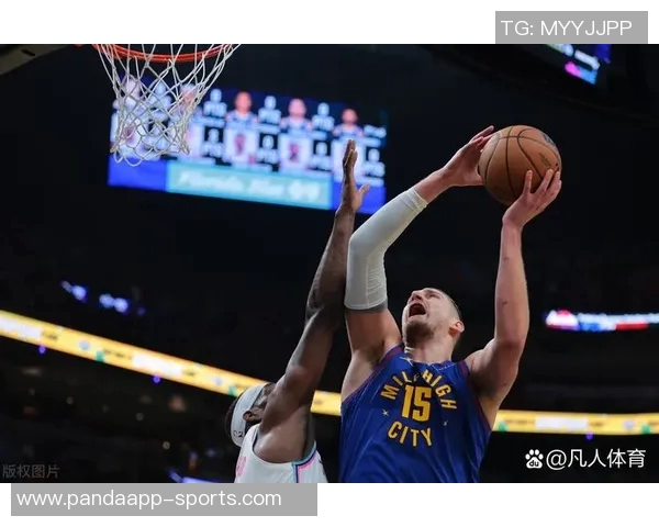 掘金上半场狂抢14个前场篮板热火仅得1个形成鲜明对比 掘金上半场狂抢14个前场篮板热火仅得1个形成鲜明对比