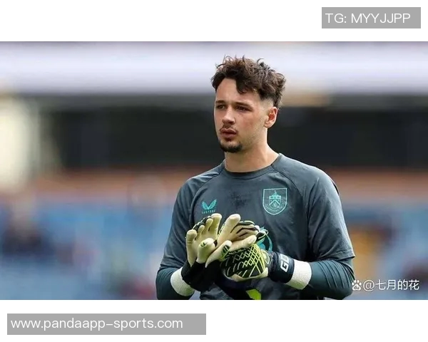 利物浦官方宣布签下曼城15岁青训门将阿尔菲杜利引发关注 利物浦官方宣布签下曼城15岁青训门将阿尔菲杜利引发关注