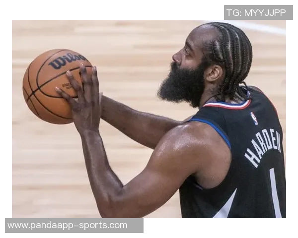 哈登半场正负值创低迷纪录迈阿密再现惨淡表现令人担忧